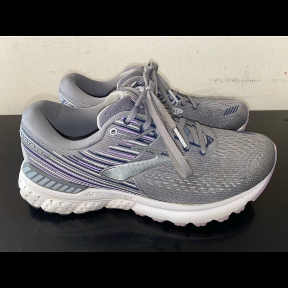 brooks adrenaline womens 8.5 wide